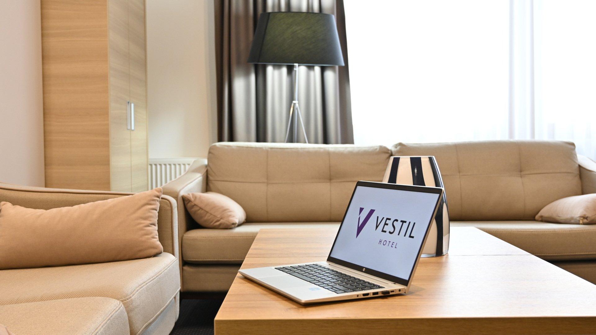 Mercure Piotrków Trybunalski Vestil Exterior foto