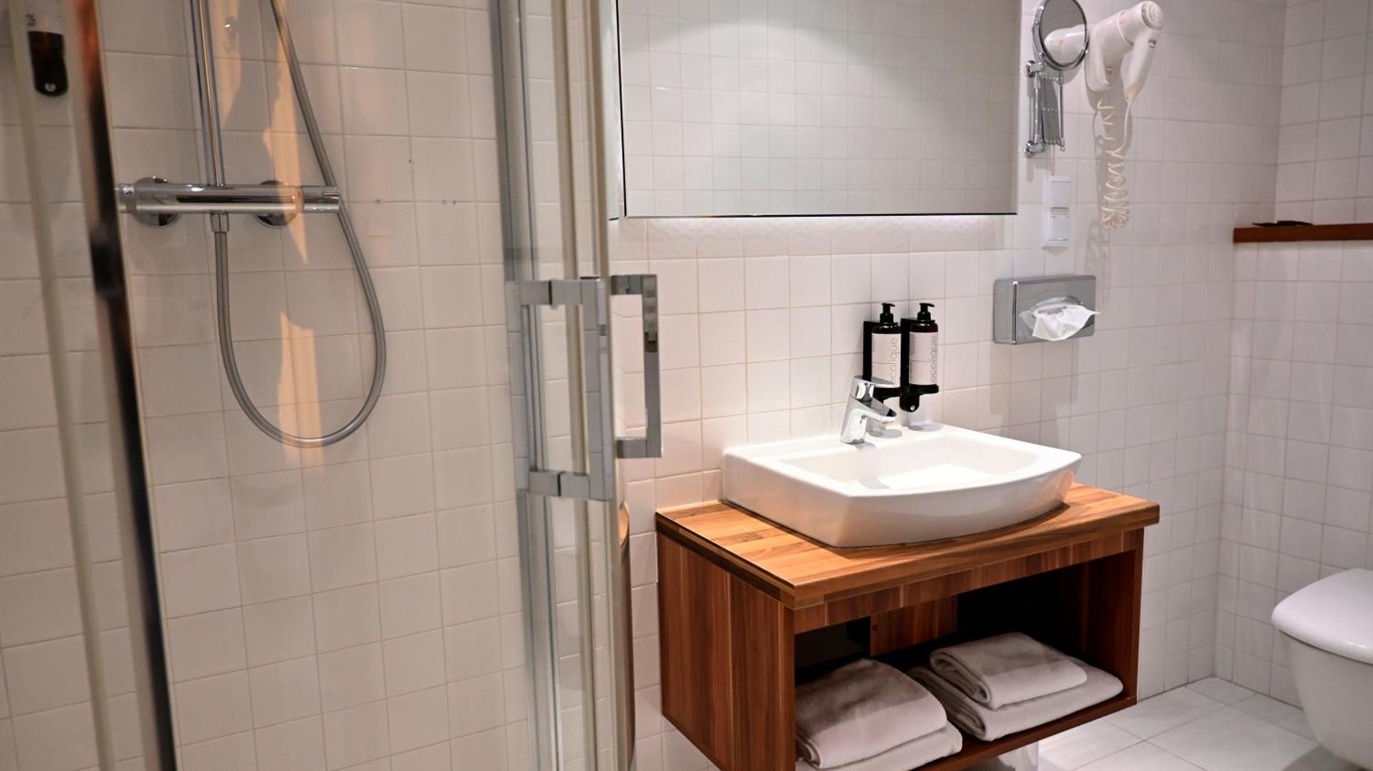 Mercure Piotrków Trybunalski Vestil Exterior foto