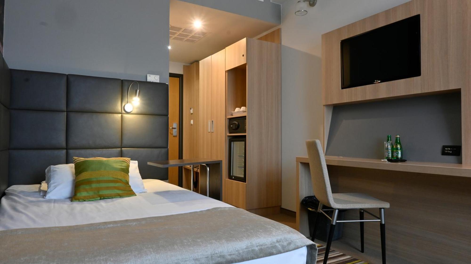 Mercure Piotrków Trybunalski Vestil Exterior foto